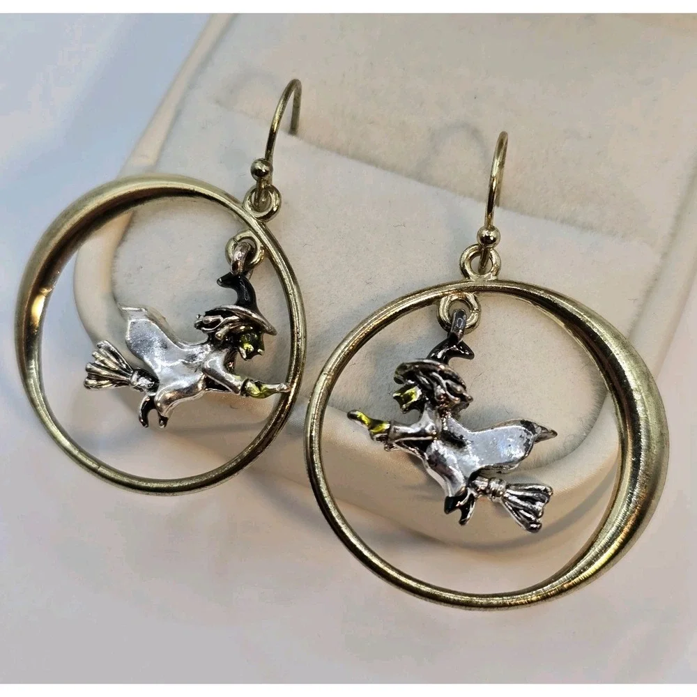Avon 2008 Flying Witch Earrings Halloween‎ Dangle Gold Tone Hoop Vintage Costume